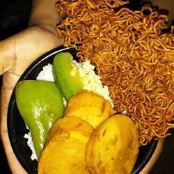 KERUPUK INDOMIE